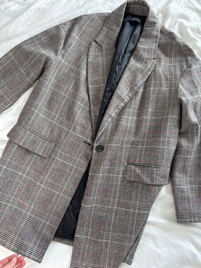 Oversized Plaid Single-Breasted Blazer in Gray with Red Windowpane